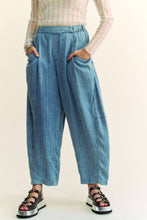 WIDE OPENING HIGH WAIST TENCEL DENIM BARREL PANTS