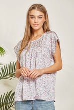 Floral Print With a Round Neckline