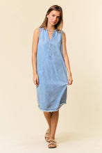 TENCEL DENIM KNEE LENGTH SLEEVELESS HENLEY DRESS