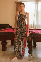 Leopard Printed Overall Jumpsuit: Brown Leopard