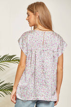 Floral Print With a Round Neckline