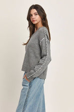 Contrast Stitch V-neck Sweater Top