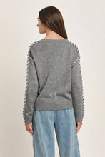 Contrast Stitch V-neck Sweater Top