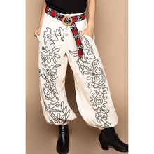 Floral embroidered pattern solid twill pants: OATMILK