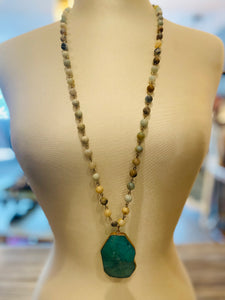 Mia Beaded Necklace With Unique Turquoise Stone