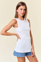 SOLID KNIT TANK W.RUFFLE TRIM