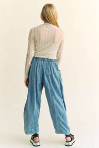 WIDE OPENING HIGH WAIST TENCEL DENIM BARREL PANTS