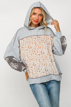 TWO TONE HACCI FLORAL KNIT TOP WITH HOOD