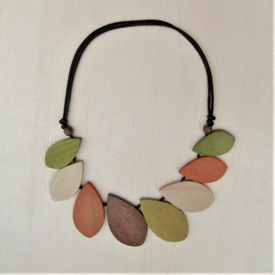 Verona Necklace - Light